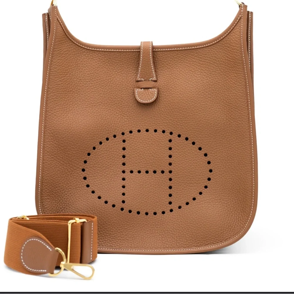 Hermes Evelyne III Genuine Leather Tan Shoulder Bag…  This is NOT TPM Model